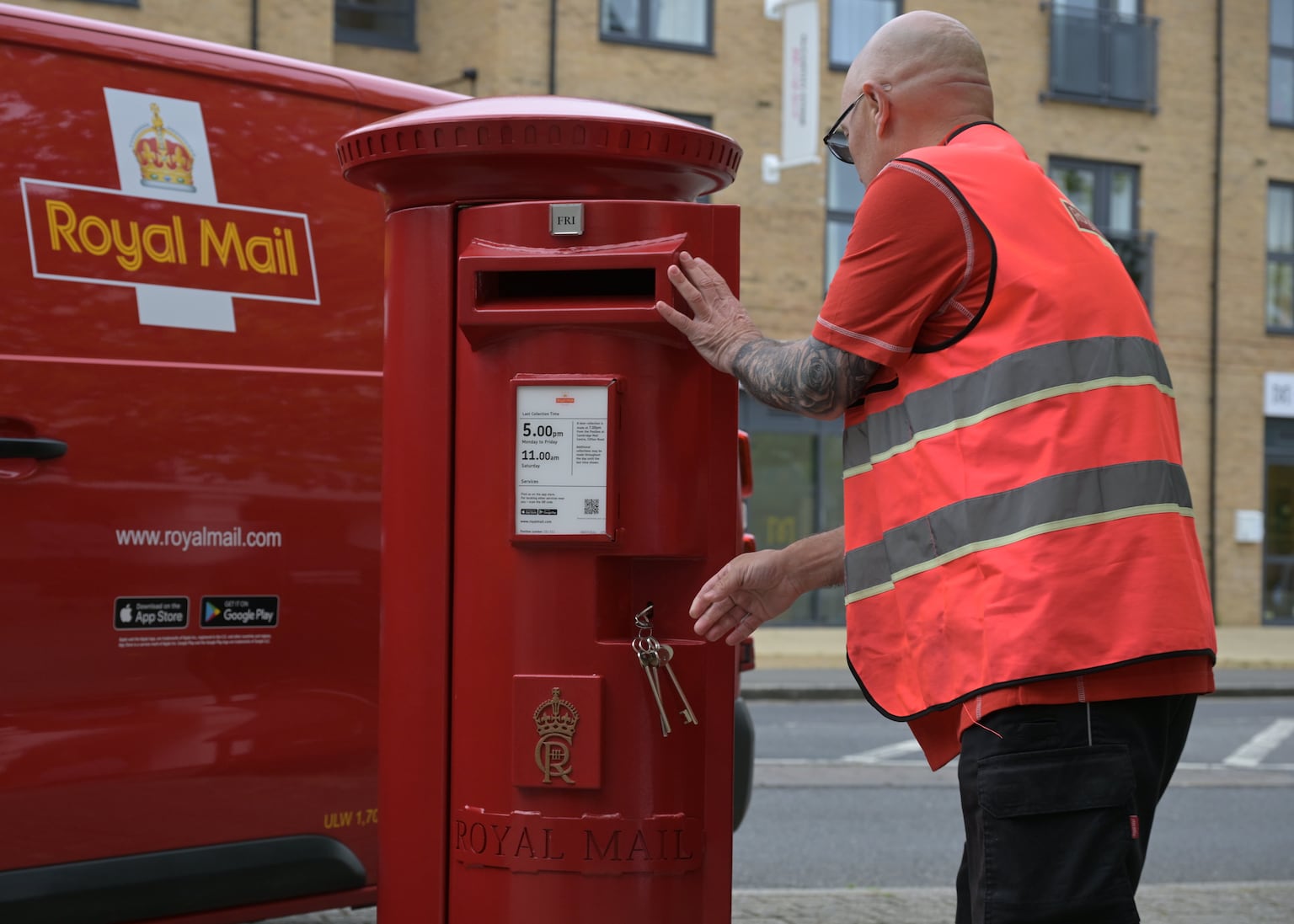 Royal Mail not rolling out further changes to second-class post until early 2026