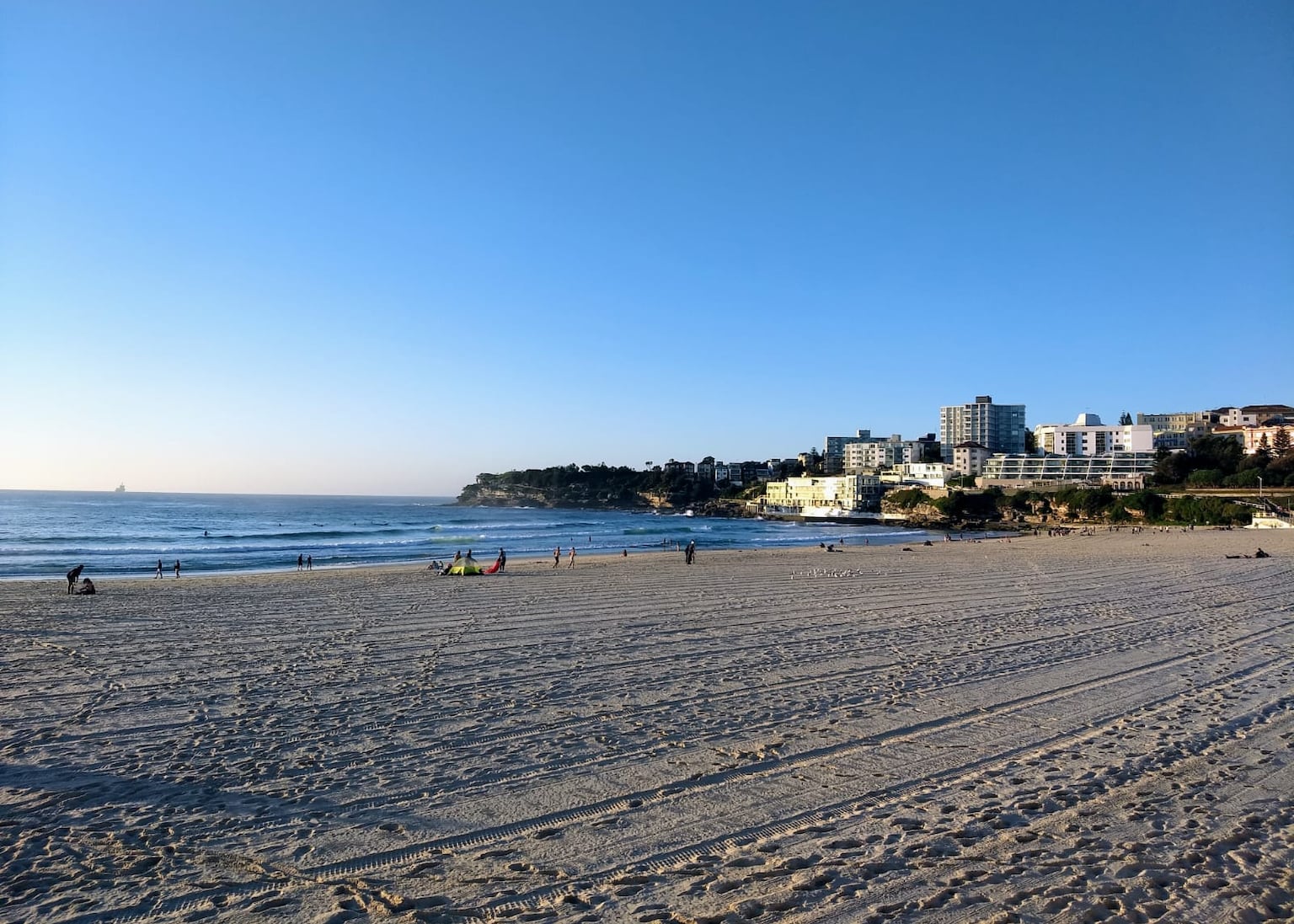 Two in police custody following shooting incident at Bondi Beach