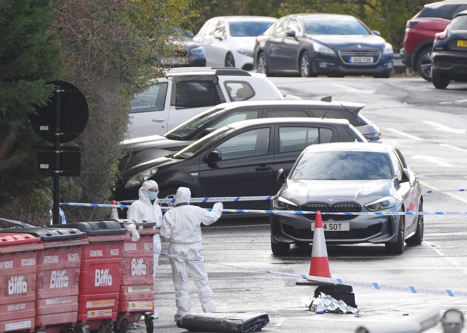 Father drove car at stabbings suspect after train attack
