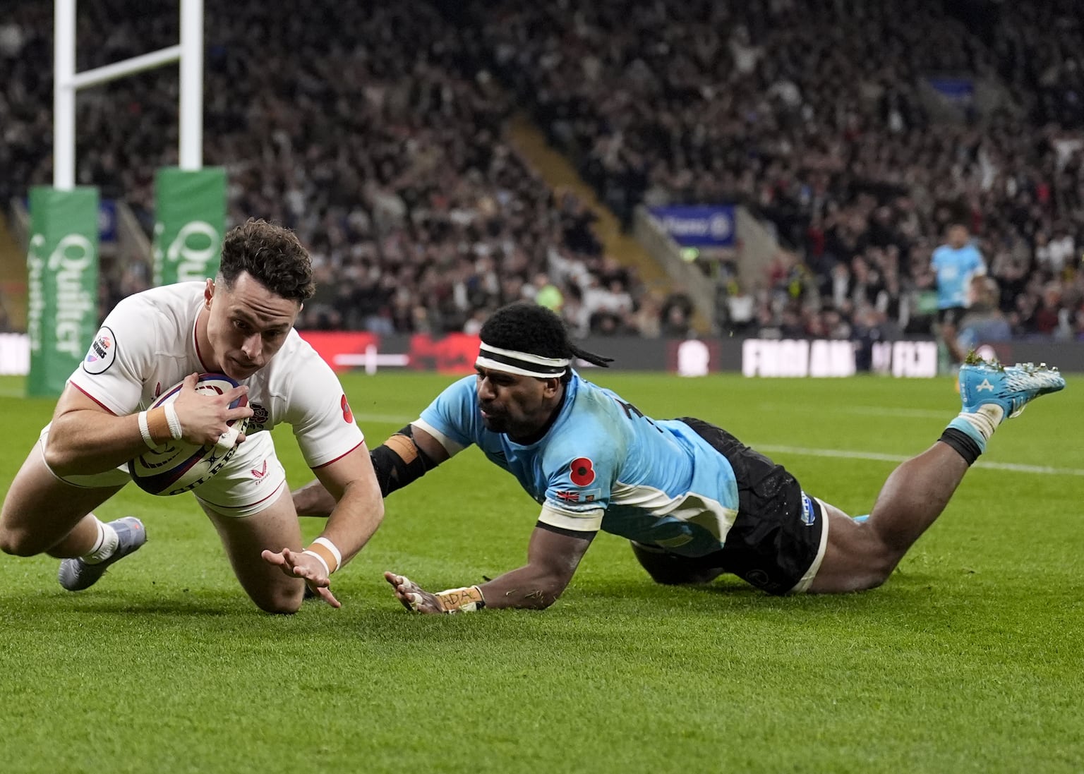 Henry Arundell lifts England to hard-fought win over Fiji