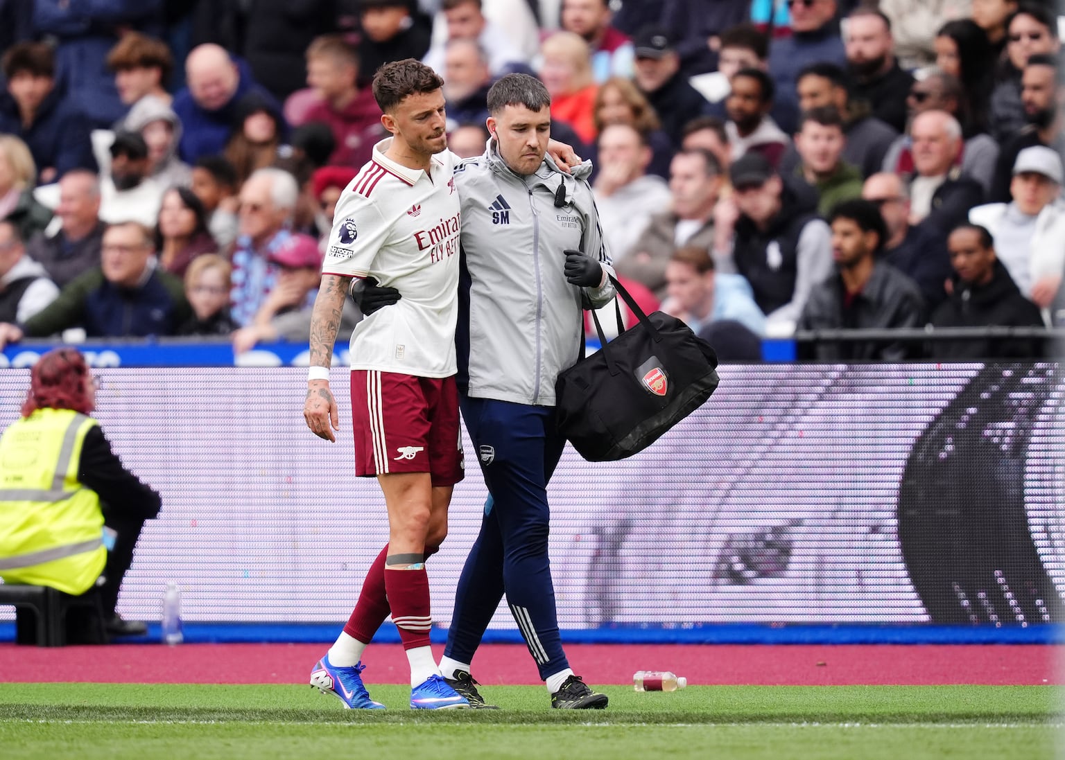 Arsenal’s Ben White ruled out for the rest of the season through injury