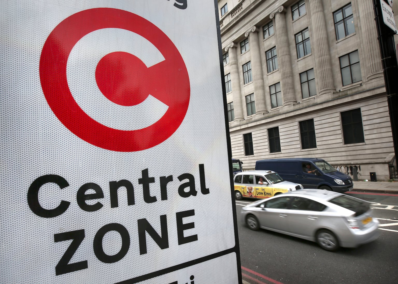 Electric vehicles set to incur London’s congestion charge from January