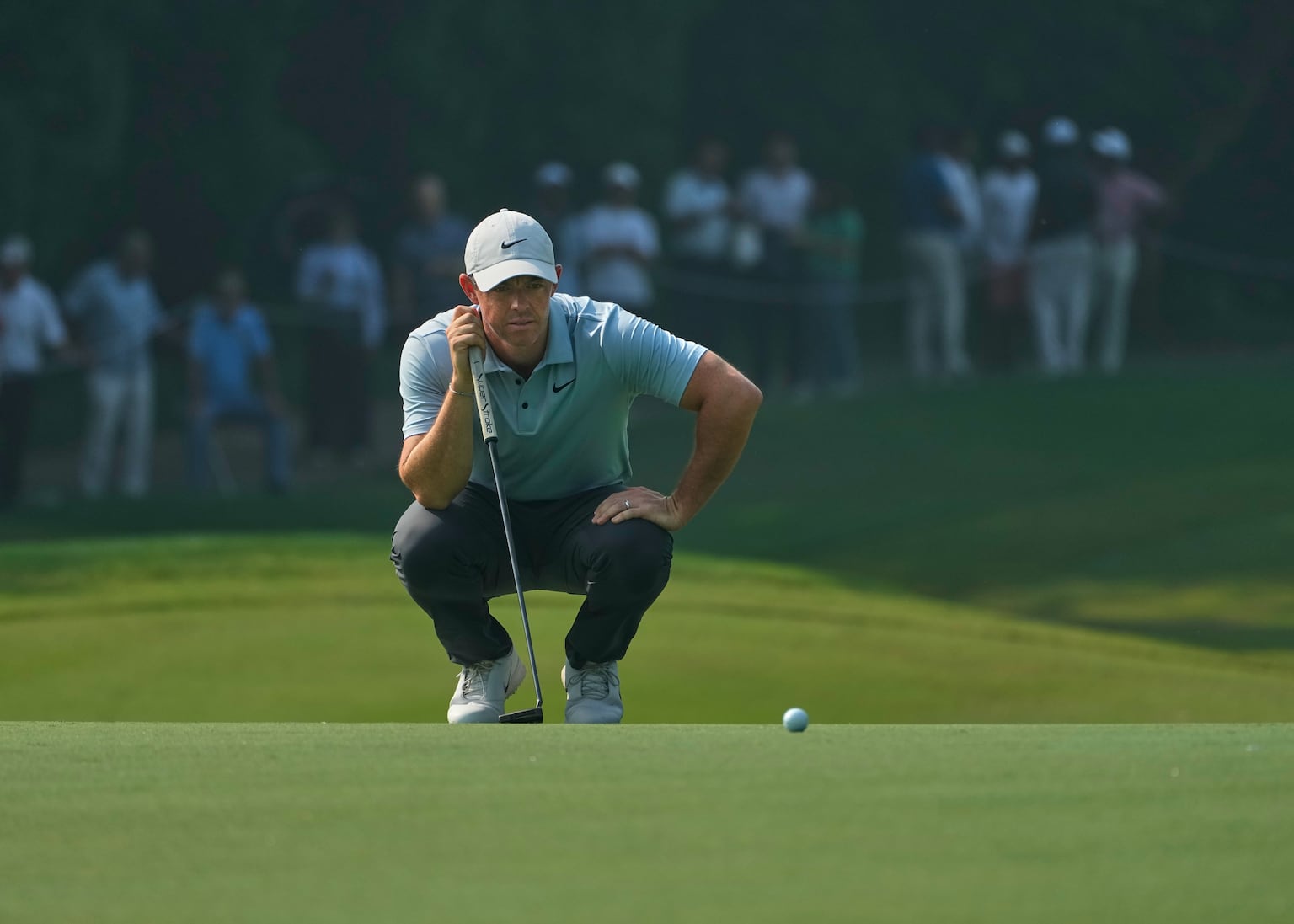 Rory McIlroy boosts Race to Dubai title hopes after strong opening round