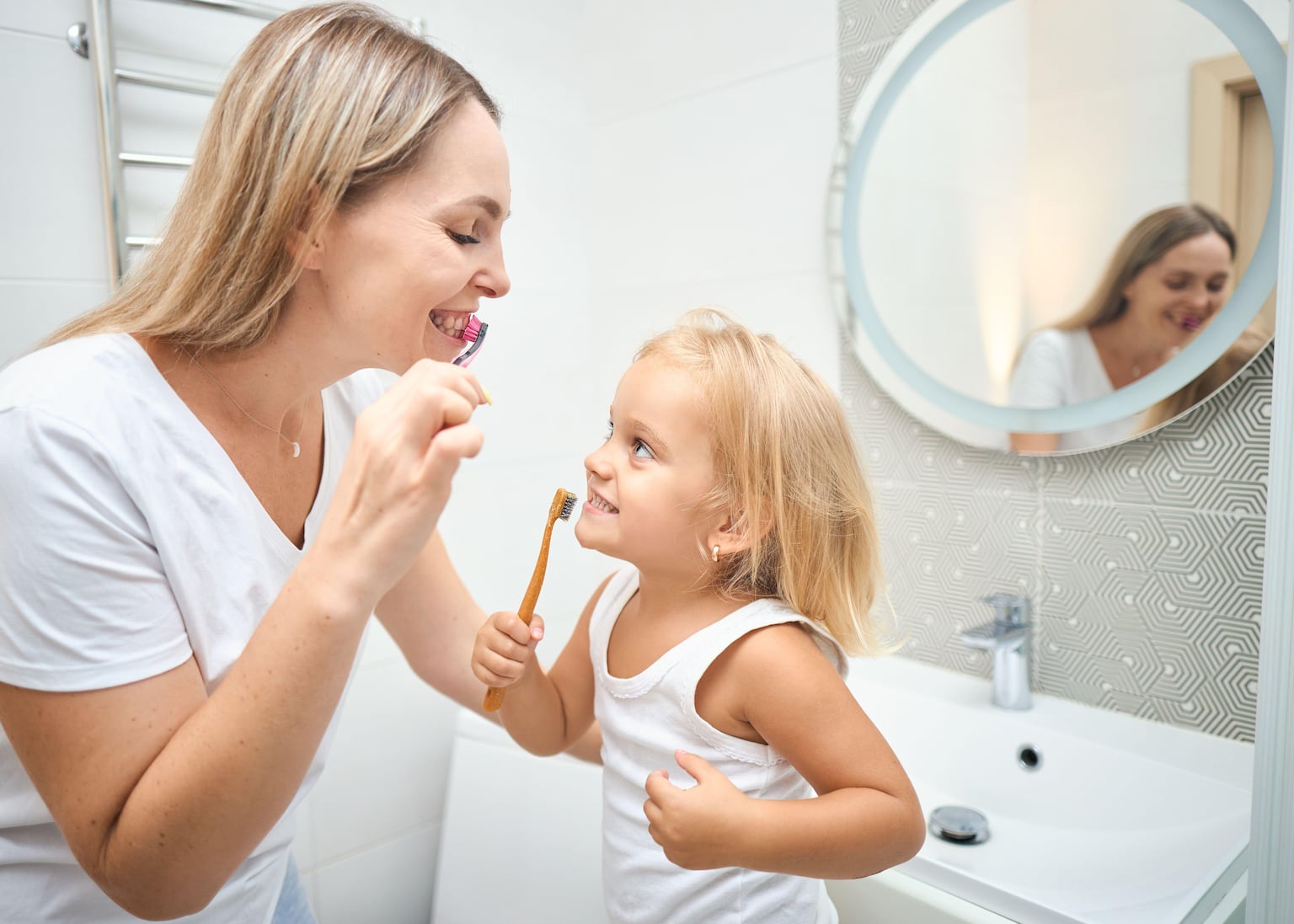Ask the dentist: The truth about cleaning between the teeth