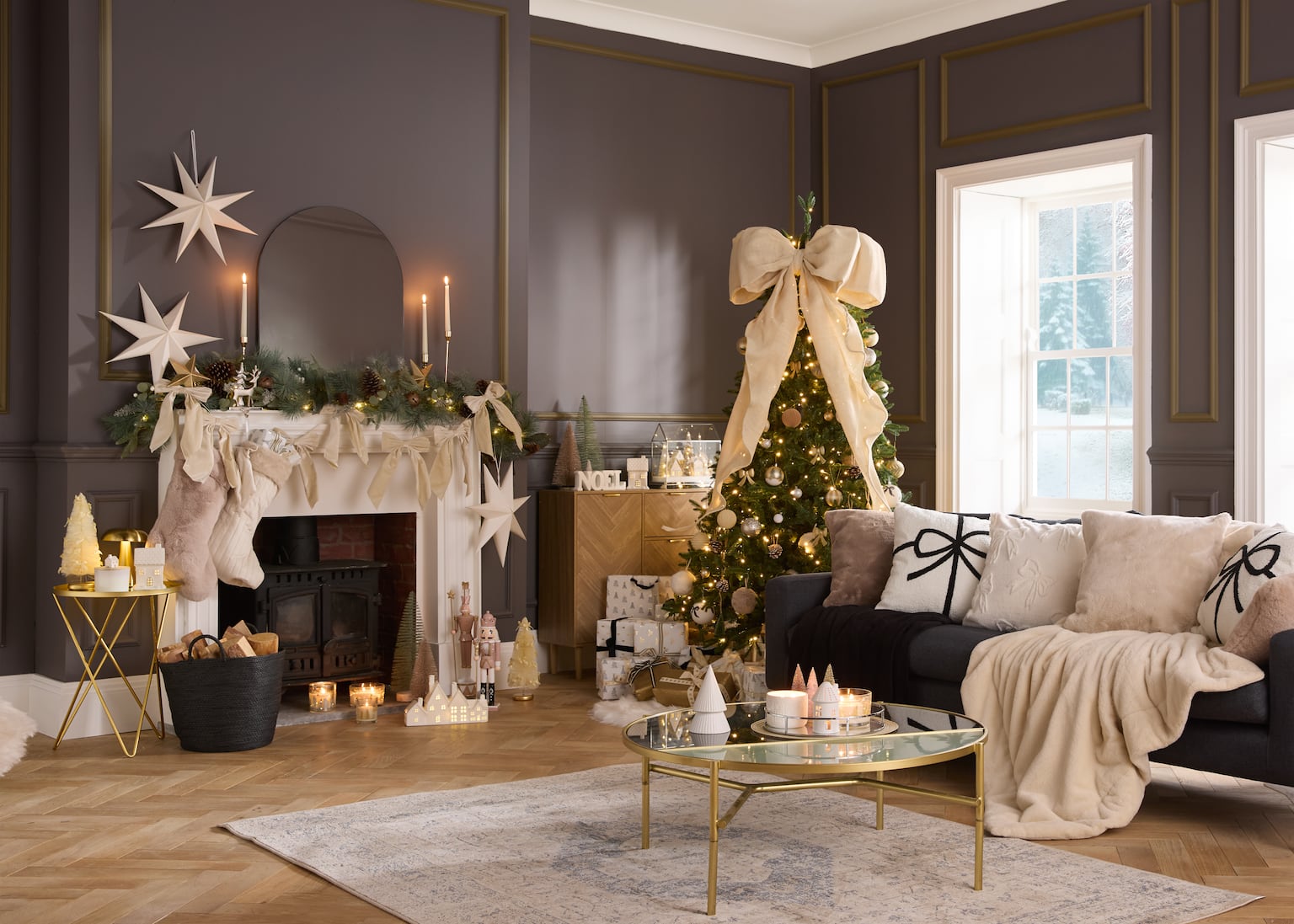 11 fabulous faux trees, garlands and wreaths for festive décor