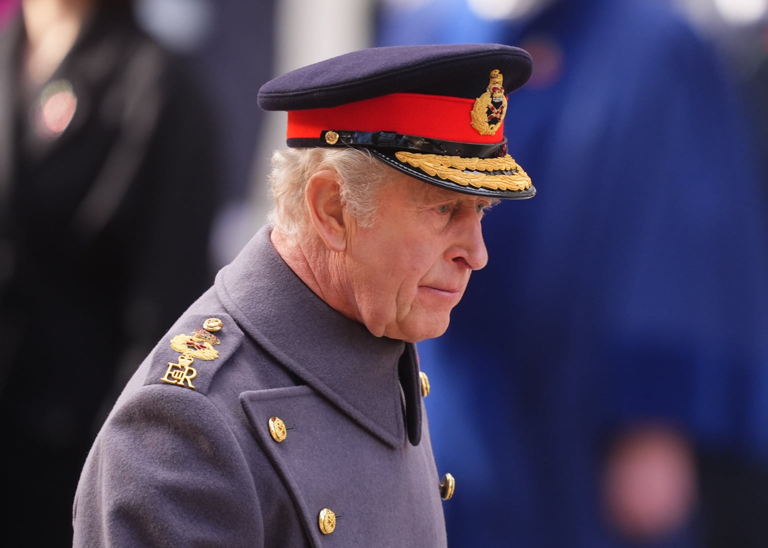 King leads nation in honouring the country’s war dead on Remembrance Sunday