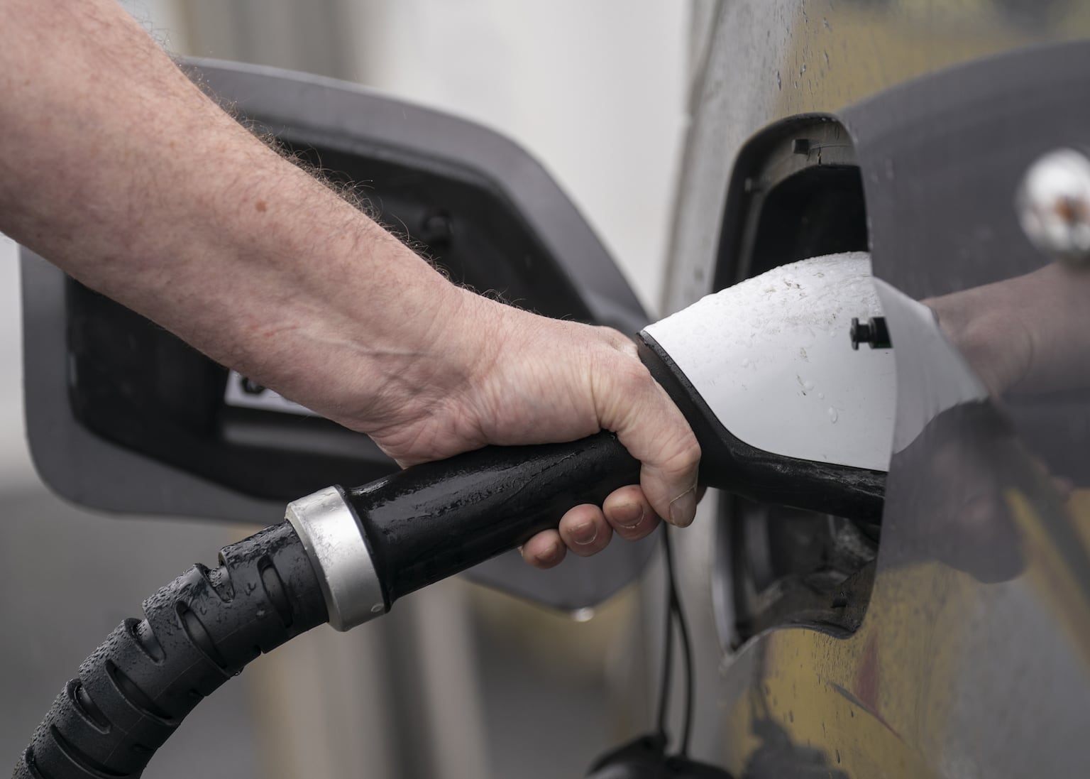 EVs take record share of used car market