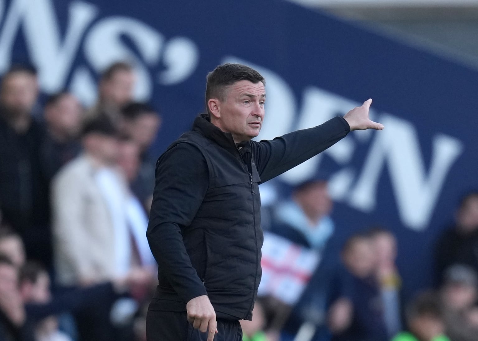 Paul Heckingbottom praises Daniel Iversen’s response to error against Millwall
