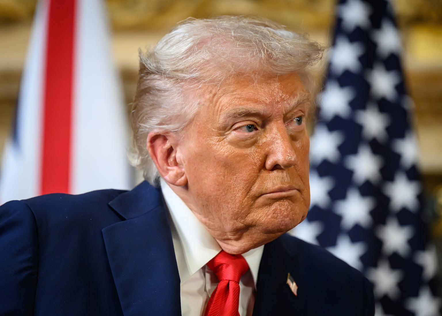 Donald Trump tells BBC to apologise by Friday or face billion-dollar legal claim