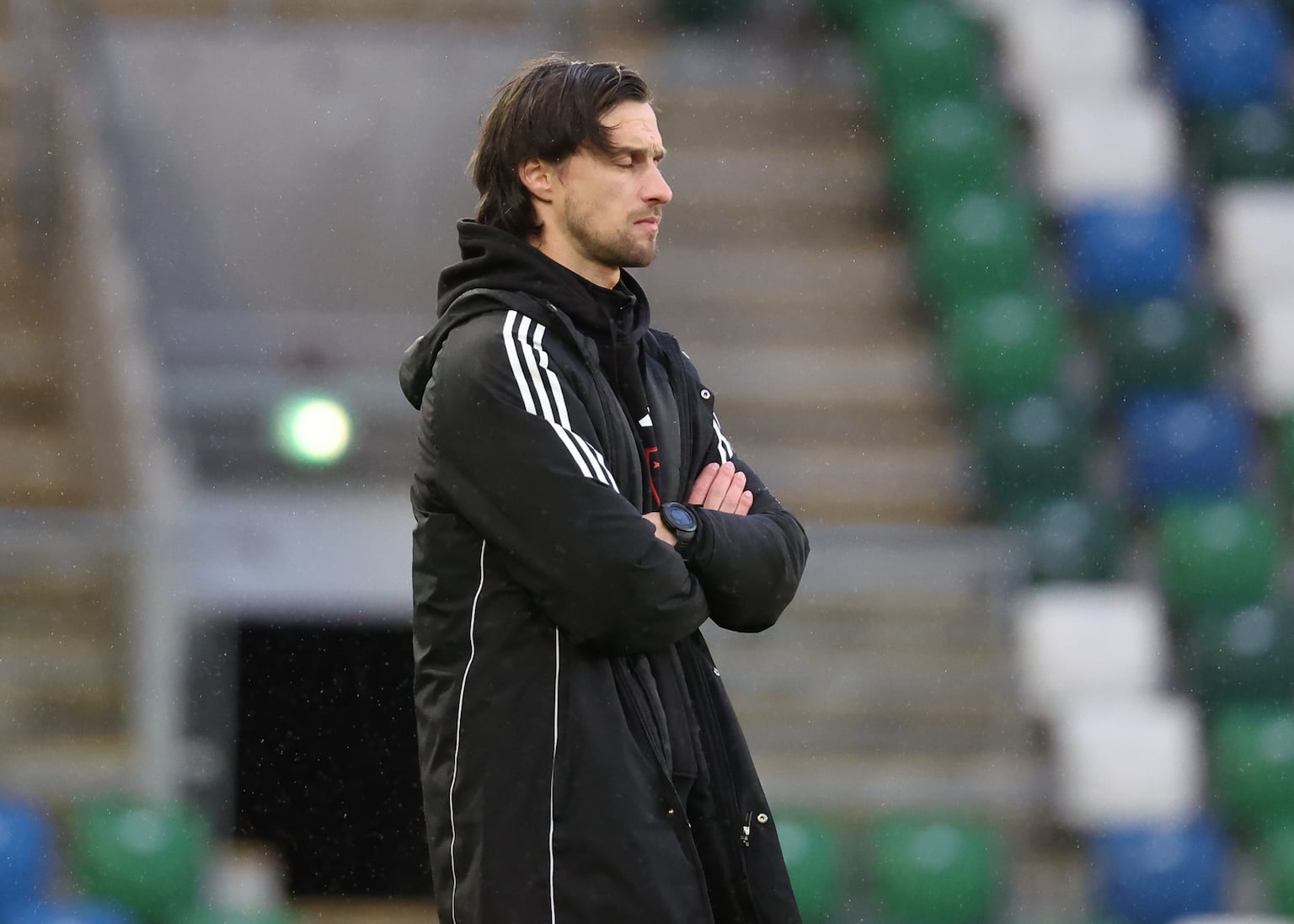 David Healy jokingly rules Linfield out of Sports Direct Premiership title race as heat turned up on Crusaders boss Declan Caddell