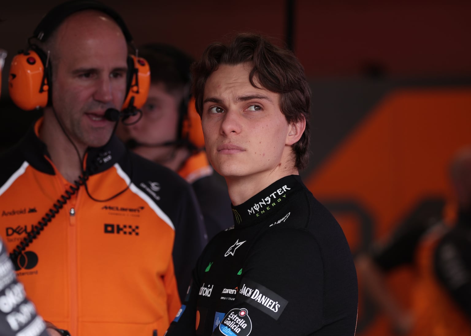 Oscar Piastri hands Lando Norris title boost after crashing out of sprint