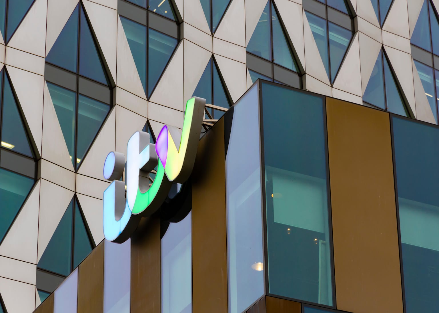 ITV in talks over possible £1.6bn deal to sell broadcasting arm to Sky