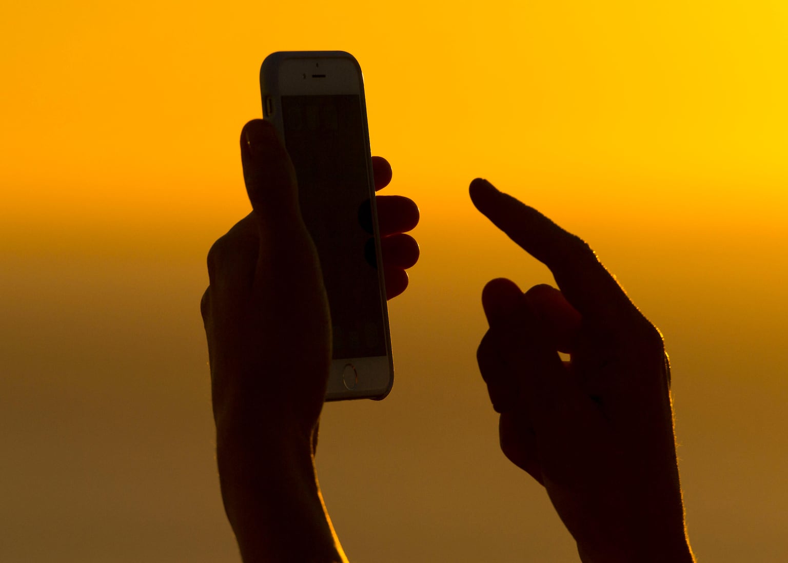 The Rise of AI-Powered Personal Assistants: How They Manage