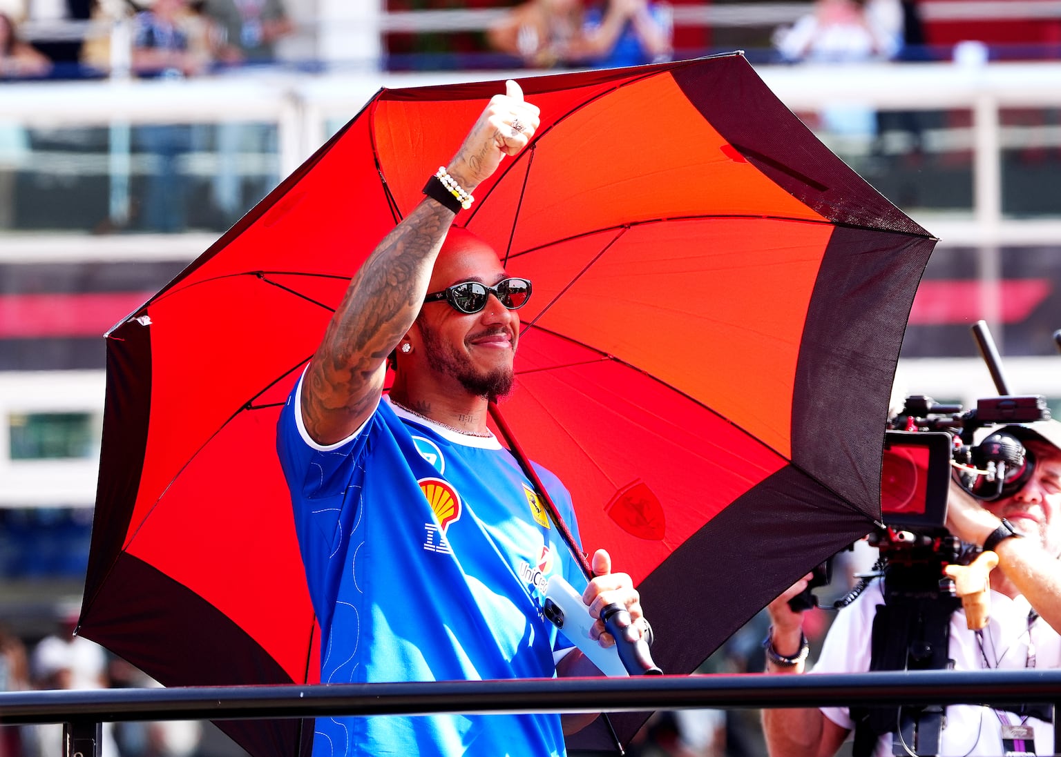 Lewis Hamilton: No rush to start talks over new Ferrari deal