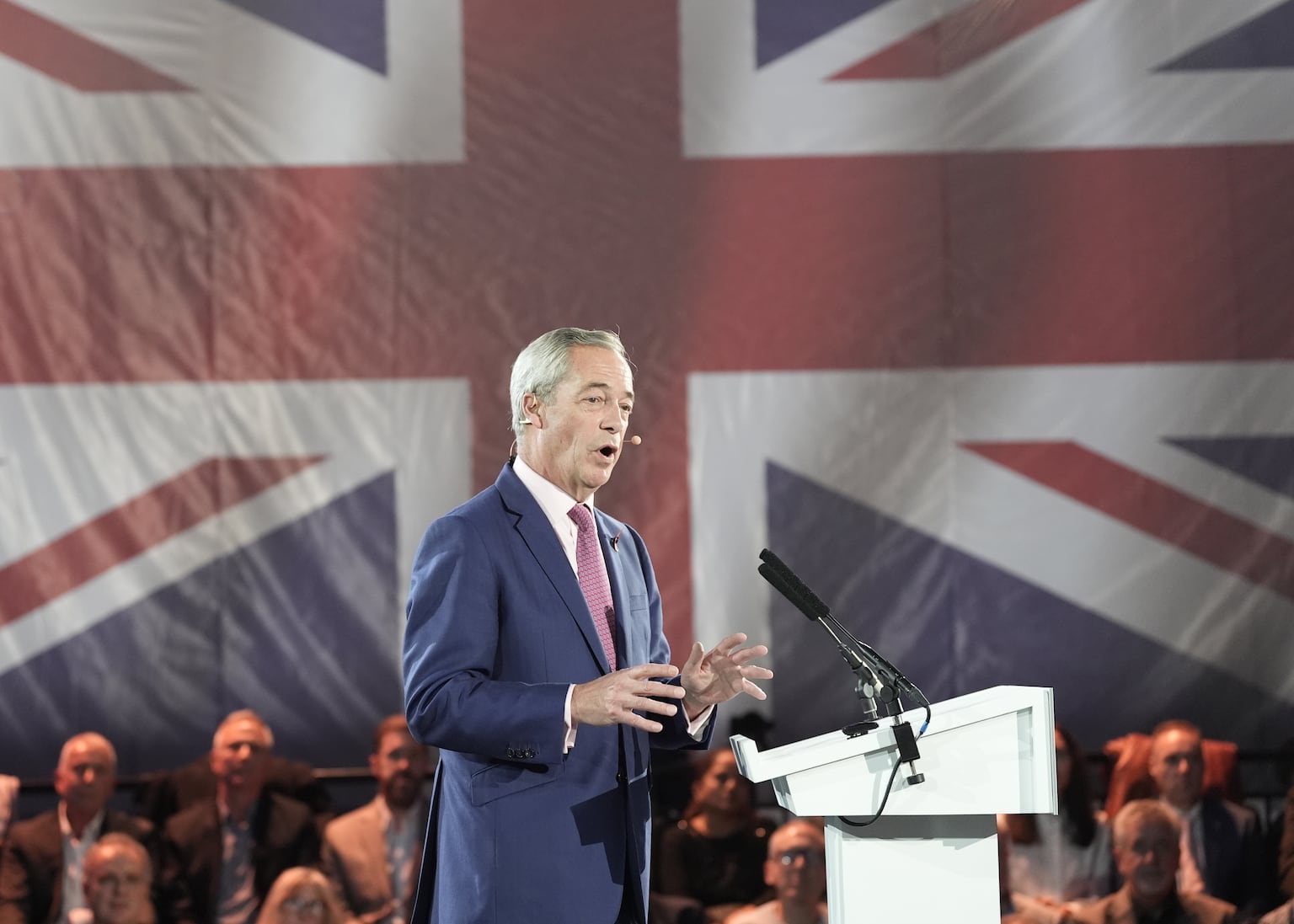 Farage attacks ‘global corporatism’ as he pitches to small business owners
