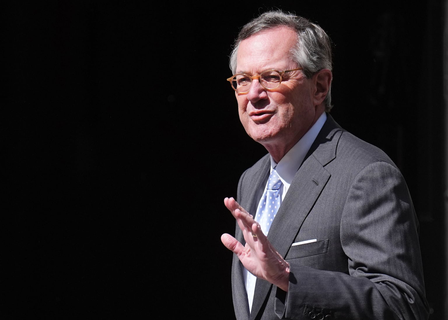 US ambassador warns pharma firms will quit UK if NHS does not pay more for drugs