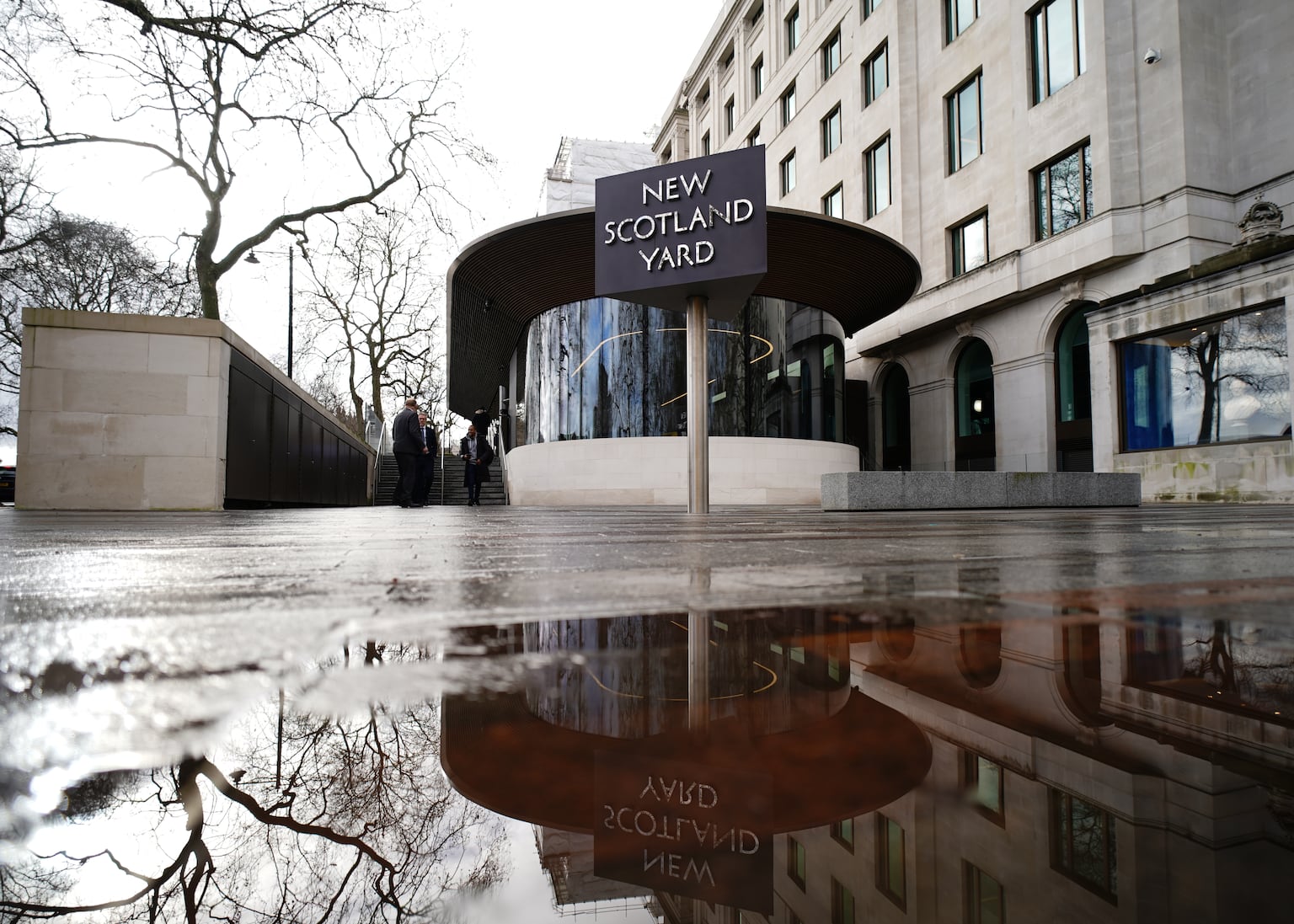 Anti-black discrimination ‘baked’ into Met Police, review warns