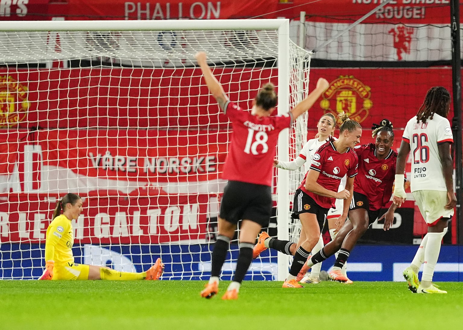 Man Utd celebrate making history on night Mary Earps makes Old Trafford return