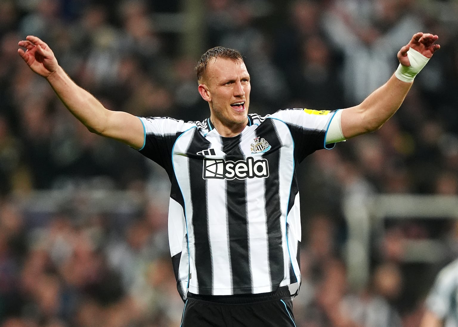 Dan Burn’s thunderous header helps Newcastle to win over Athletic Bilbao
