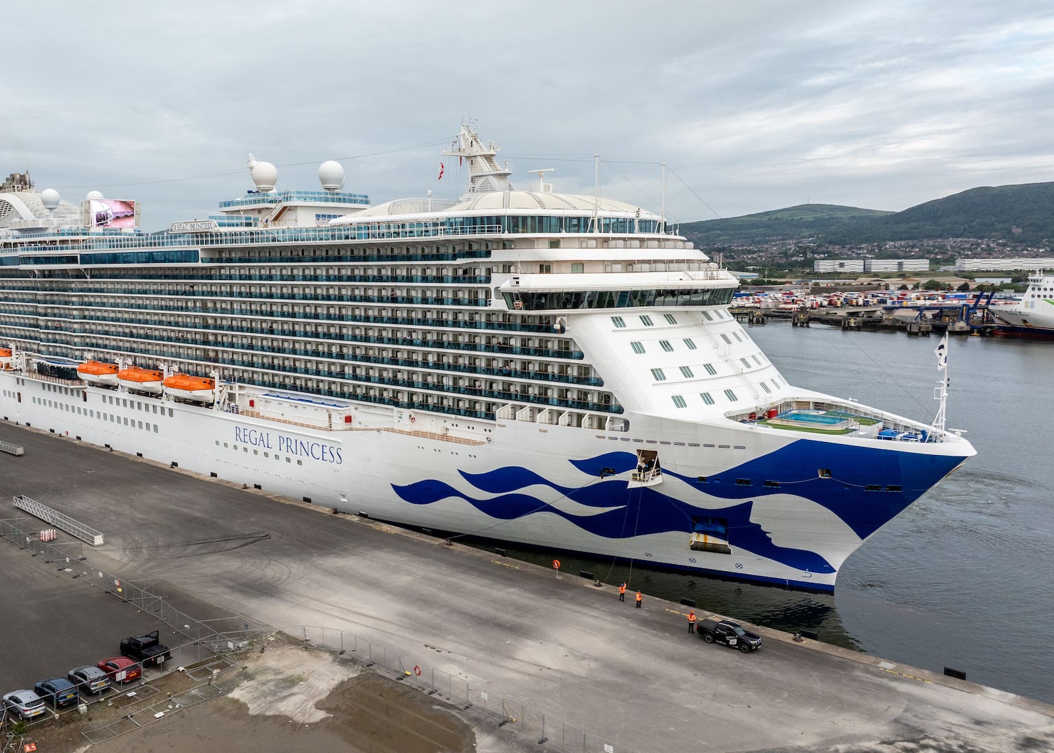 £25m boost to economy as 147 cruise ships bring 300,000 passengers to Belfast