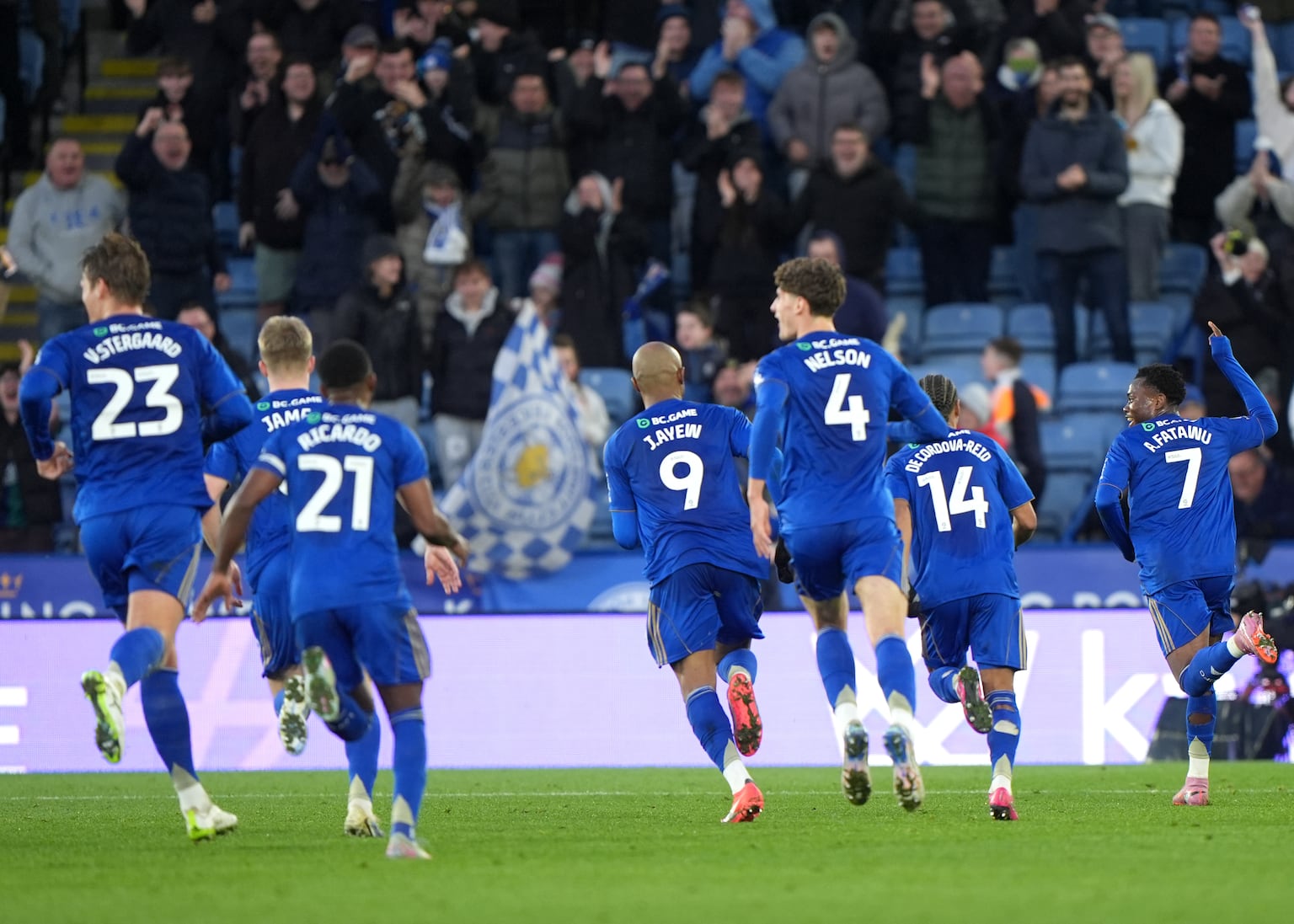 Abdul Fatawu’s stunning goal lights up Leicester’s win over Ipswich