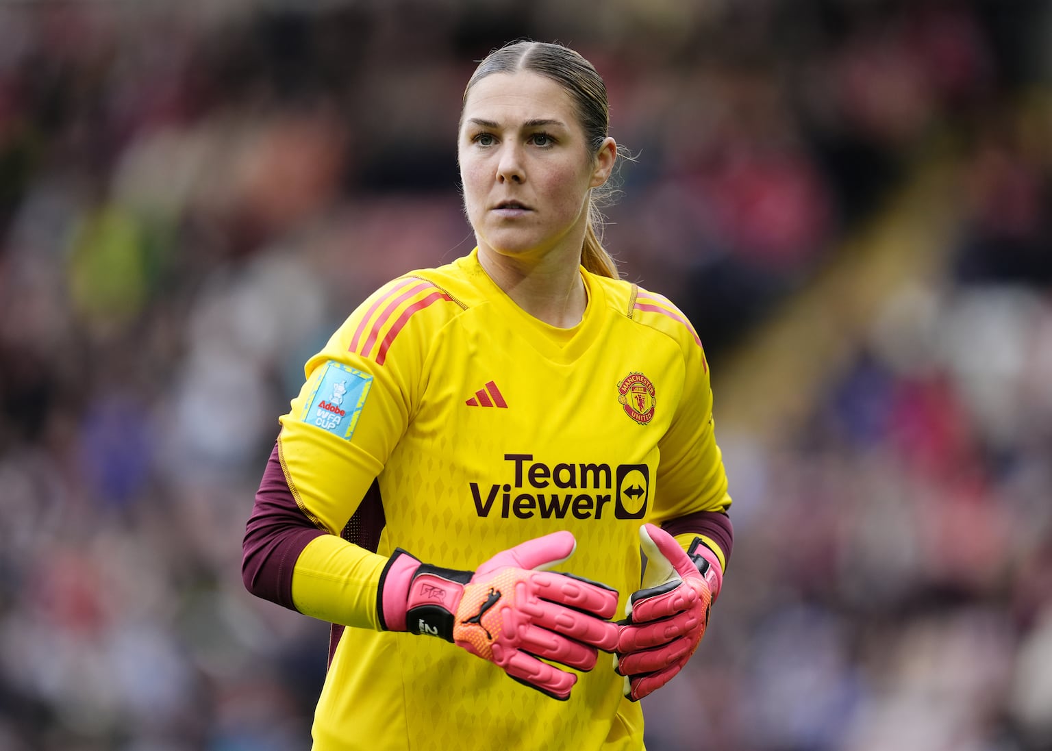 Mary Earps makes Manchester United return as fallout from her book continues
