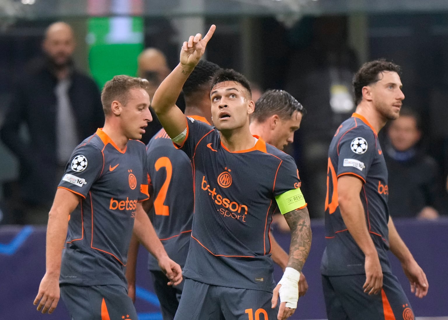 Inter keep up perfect start as Barcelona held by Brugge in six-goal thriller