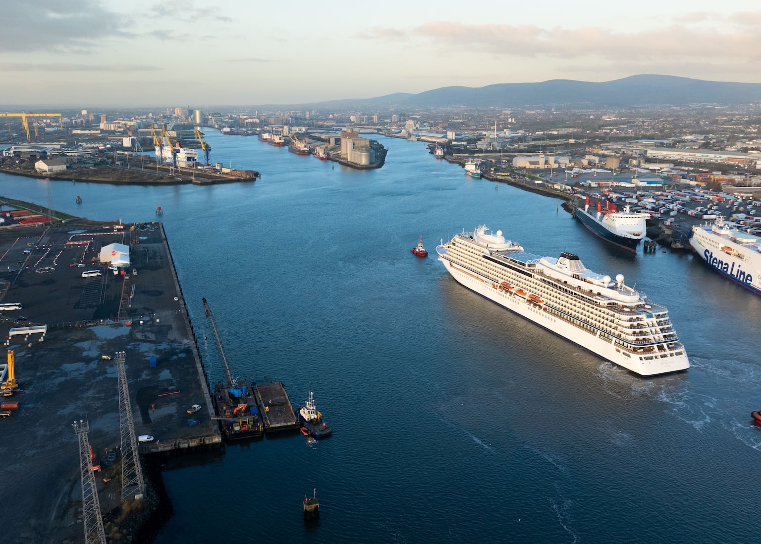 Offshore wind development returns to Belfast Harbour as part of £100m Irish Sea deal