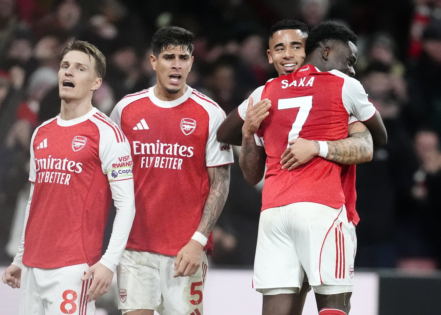 Sunday’s briefing: Arsenal survive Wolves scare and Mohamed Salah returns